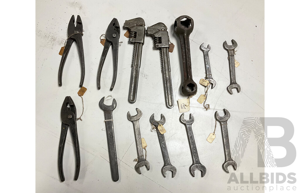 Collection of Vintage Enfo Ford Spanners, Adjustable Wrenches, Dum-Bel and Pliers