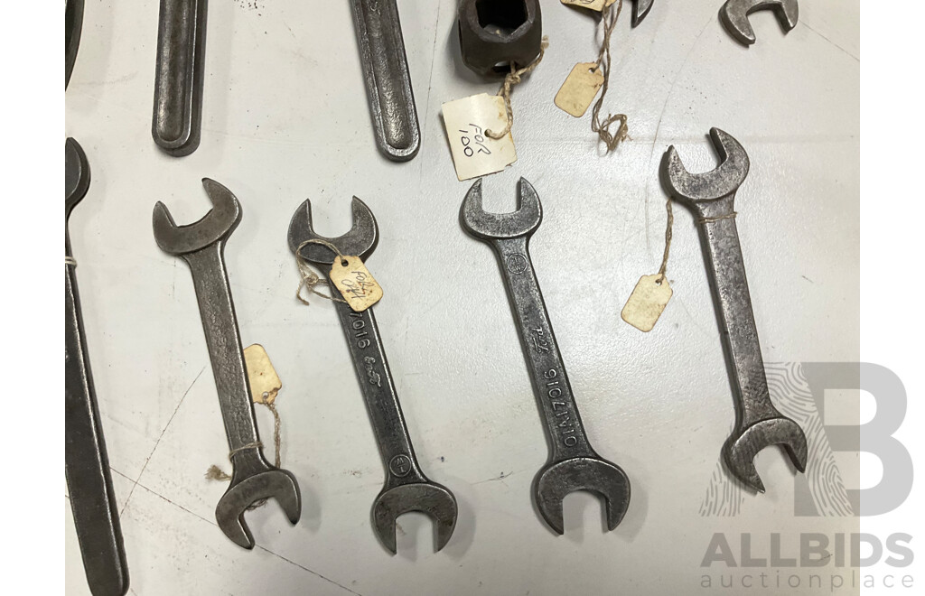 Collection of Vintage Enfo Ford Spanners, Adjustable Wrenches, Dum-Bel and Pliers