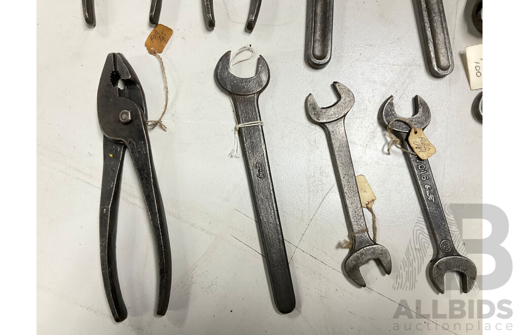 Collection of Vintage Enfo Ford Spanners, Adjustable Wrenches, Dum-Bel and Pliers