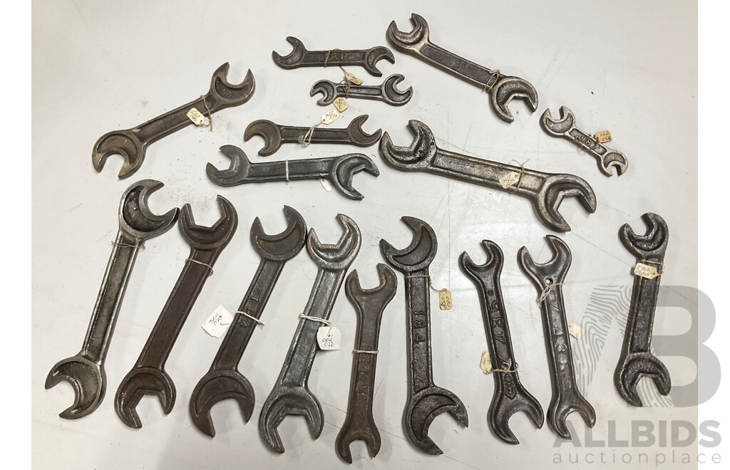 Collection of Antique Cast Iron Double Ended Spanners, Imperial/Whitworth