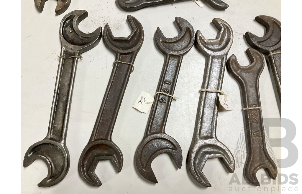 Collection of Antique Cast Iron Double Ended Spanners, Imperial/Whitworth