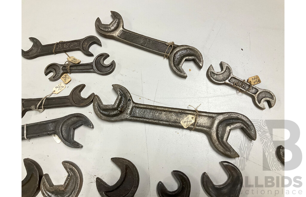 Collection of Antique Cast Iron Double Ended Spanners, Imperial/Whitworth