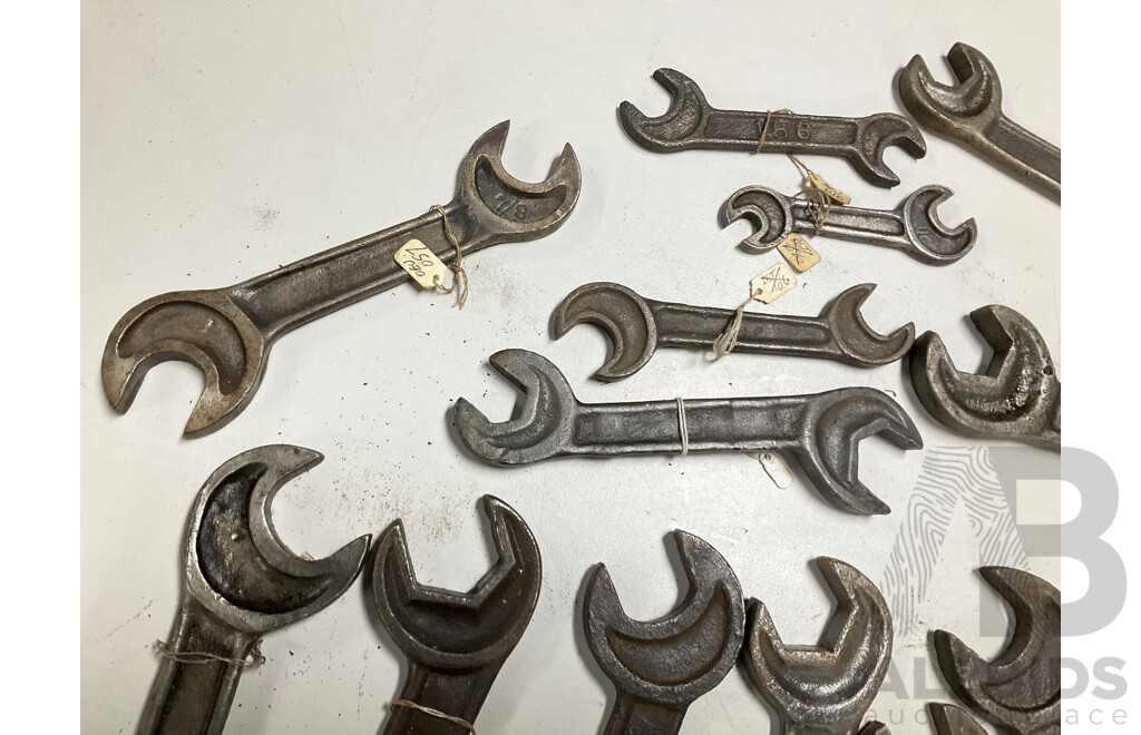 Collection of Antique Cast Iron Double Ended Spanners, Imperial/Whitworth