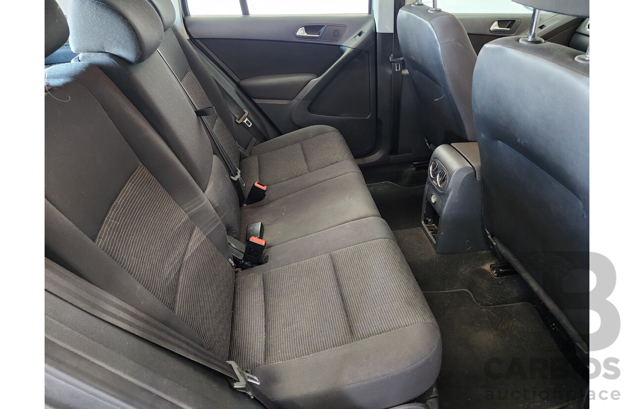 03/2012 Volkswagen Tiguan 132 TSI (4x4) AWD 5NC MY12 4D Wagon Grey 2.0L