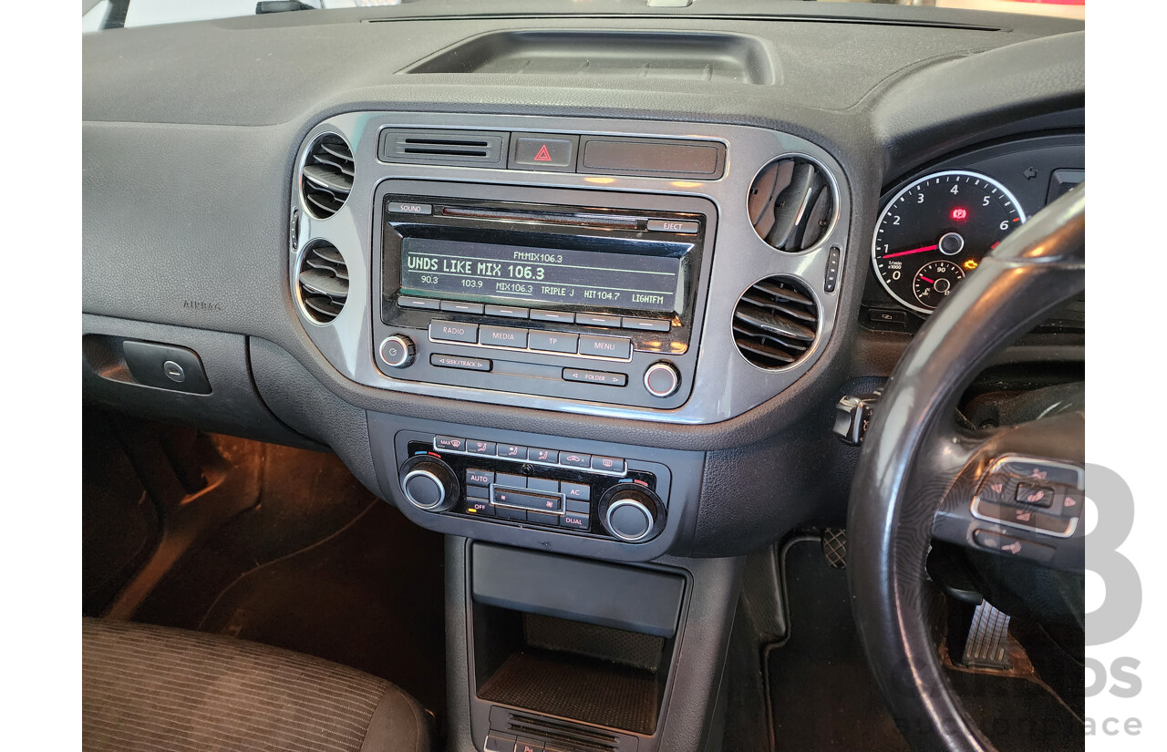 03/2012 Volkswagen Tiguan 132 TSI (4x4) AWD 5NC MY12 4D Wagon Grey 2.0L