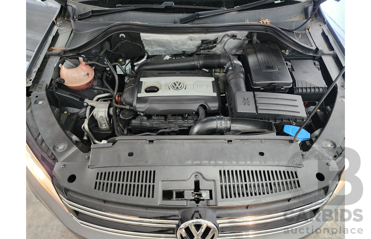 03/2012 Volkswagen Tiguan 132 TSI (4x4) AWD 5NC MY12 4D Wagon Grey 2.0L