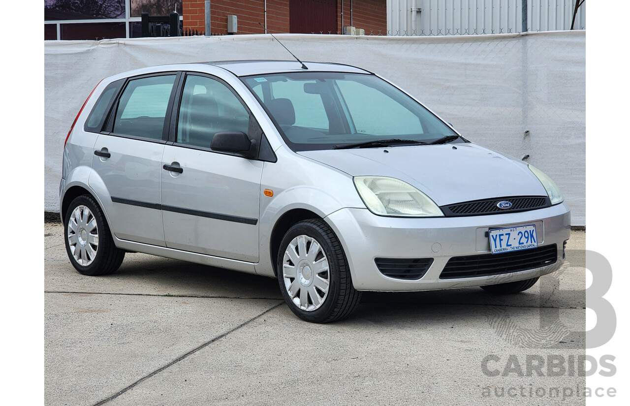 2/2005 Ford Fiesta LX WP 5d Hatchback Silver Or Chrome 1.6L