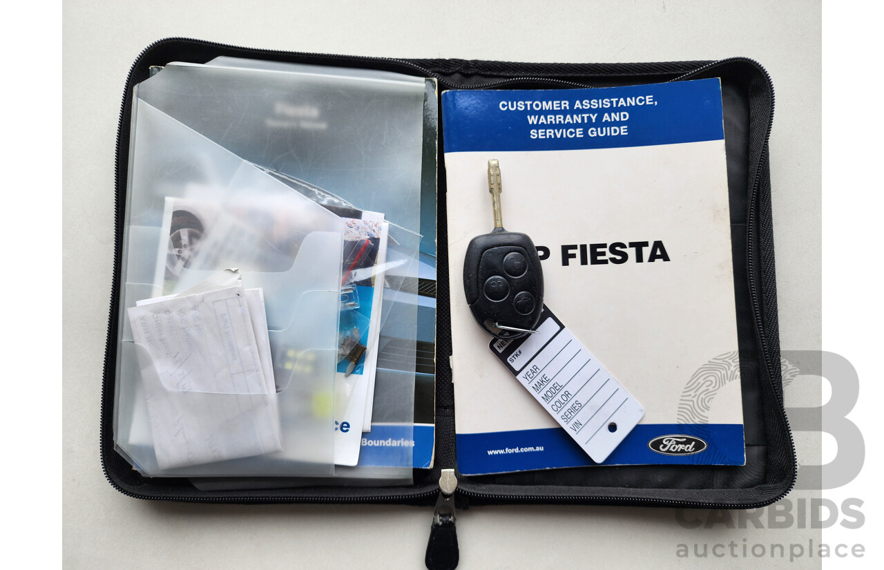 2/2005 Ford Fiesta LX WP 5d Hatchback Silver Or Chrome 1.6L