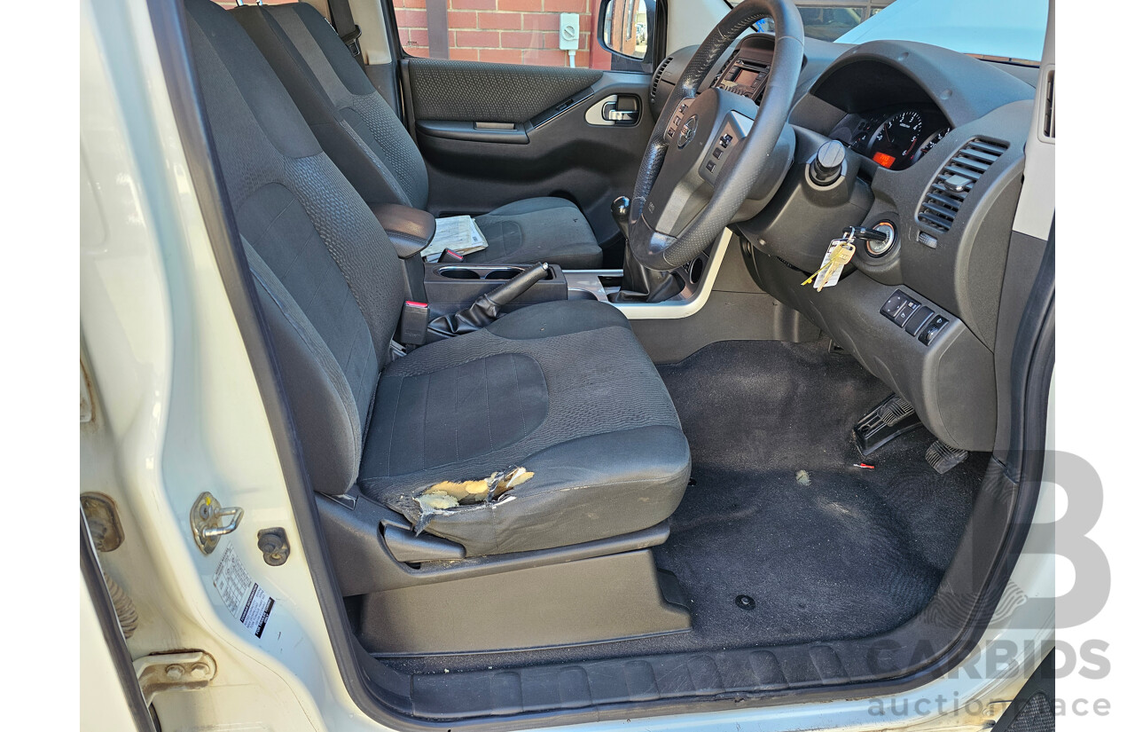 8/2012 Nissan Navara ST (4x2) D40 MY12 Dual Cab P/Up White 2.5L