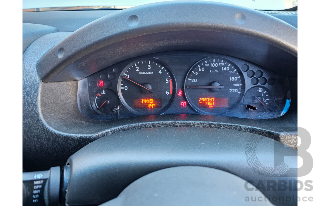 8/2012 Nissan Navara ST (4x2) D40 MY12 Dual Cab P/Up White 2.5L