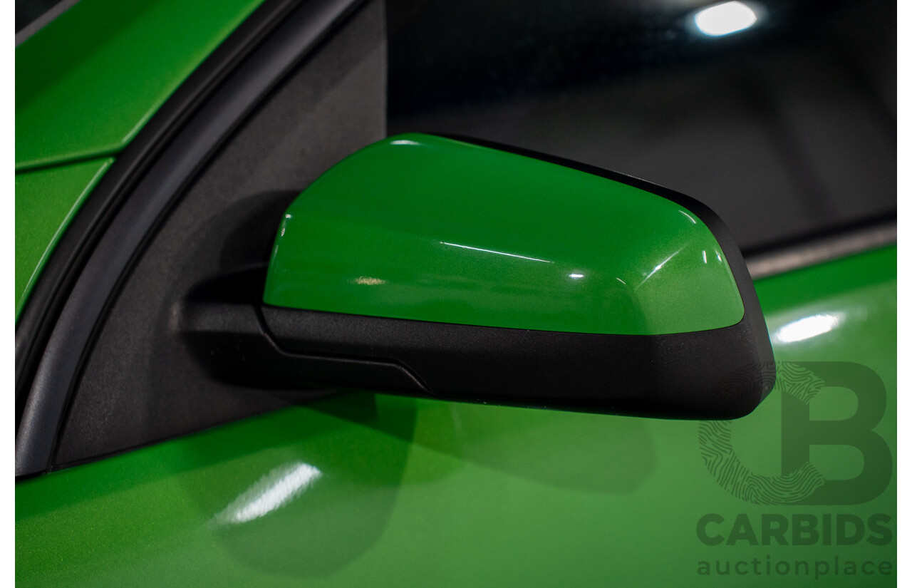 6/2008 Holden Commodore SS-V 60th Anniversary VE MY9.5 4d Sedan Atomic Green Metallic V8 6.0L