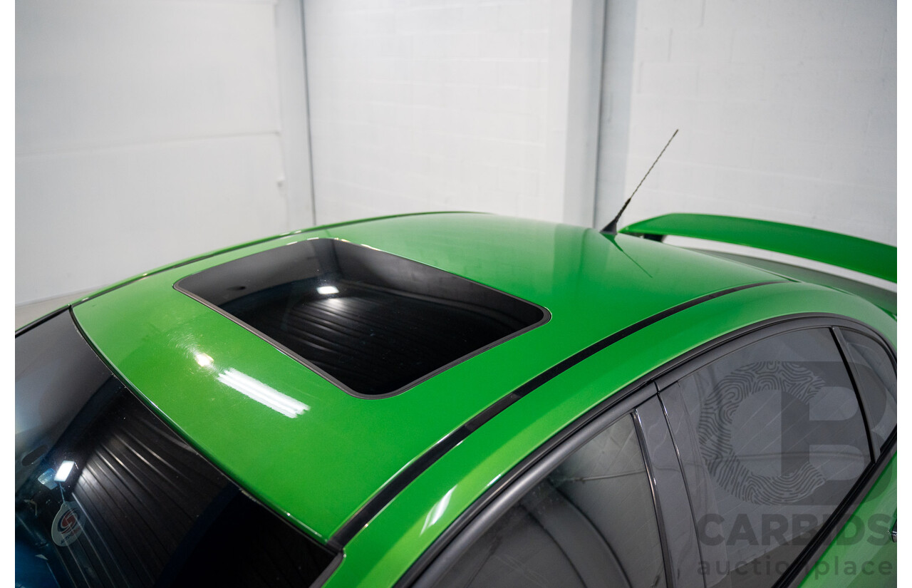 6/2008 Holden Commodore SS-V 60th Anniversary VE MY9.5 4d Sedan Atomic Green Metallic V8 6.0L