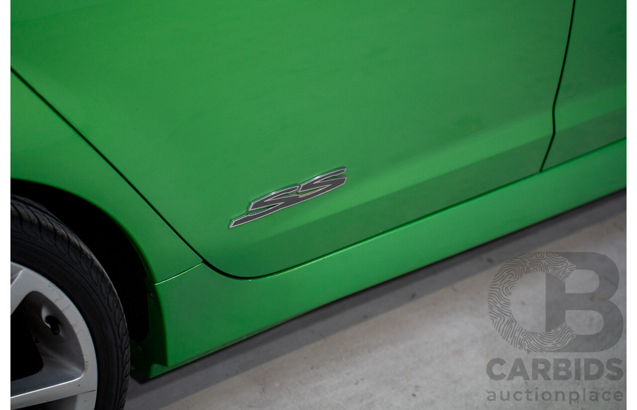 6/2008 Holden Commodore SS-V 60th Anniversary VE MY9.5 4d Sedan Atomic Green Metallic V8 6.0L