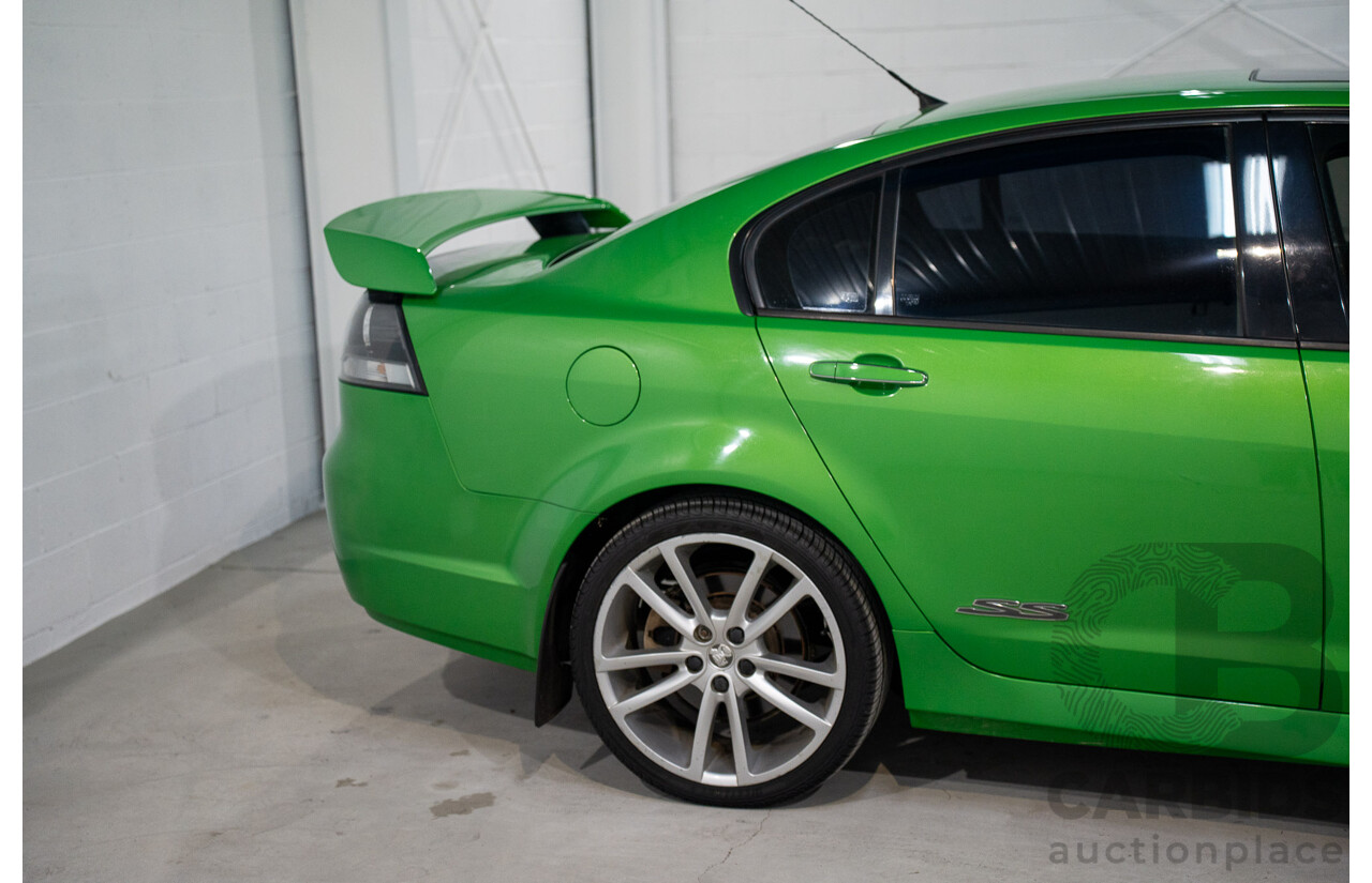6/2008 Holden Commodore SS-V 60th Anniversary VE MY9.5 4d Sedan Atomic Green Metallic V8 6.0L