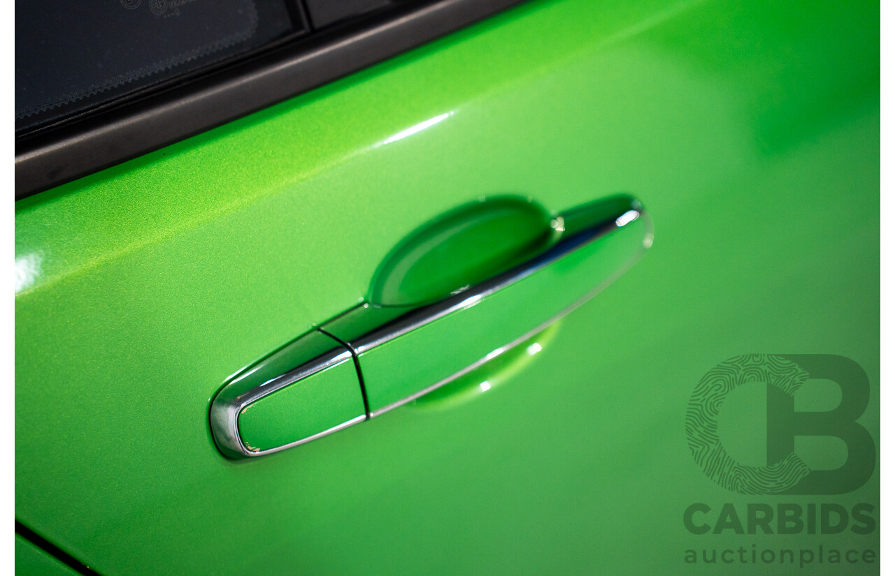 6/2008 Holden Commodore SS-V 60th Anniversary VE MY9.5 4d Sedan Atomic Green Metallic V8 6.0L