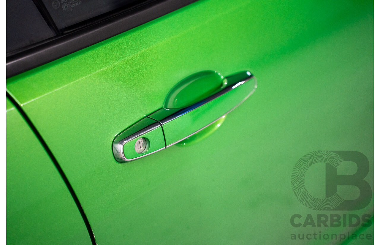 6/2008 Holden Commodore SS-V 60th Anniversary VE MY9.5 4d Sedan Atomic Green Metallic V8 6.0L