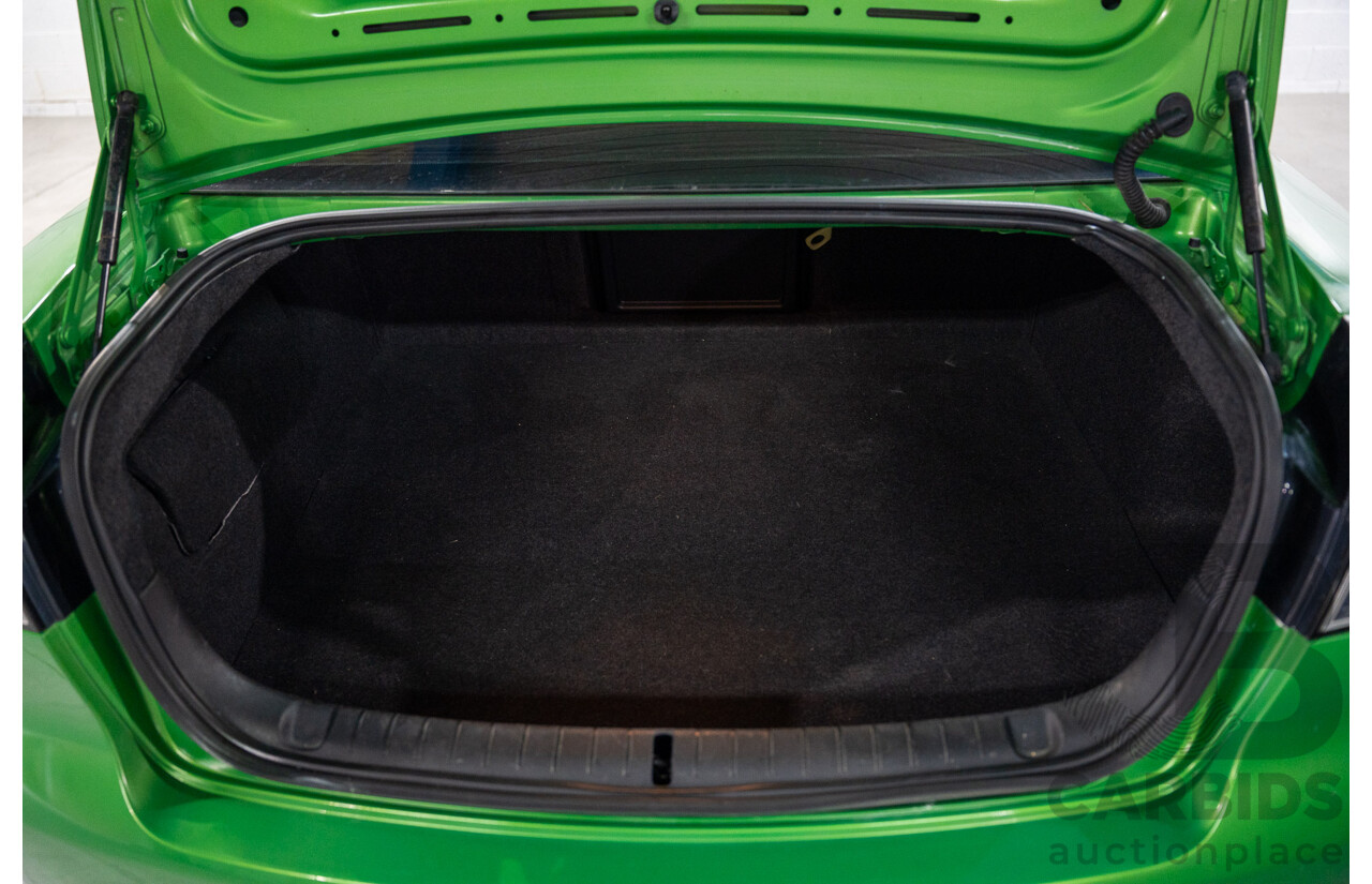 6/2008 Holden Commodore SS-V 60th Anniversary VE MY9.5 4d Sedan Atomic Green Metallic V8 6.0L