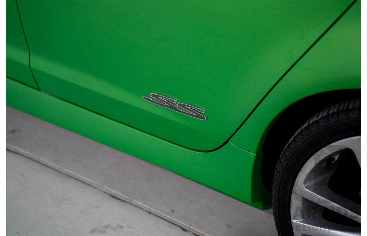 6/2008 Holden Commodore SS-V 60th Anniversary VE MY9.5 4d Sedan Atomic Green Metallic V8 6.0L