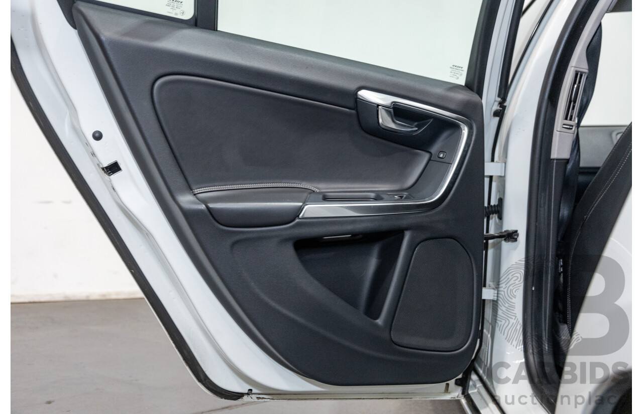 1/2013 Volvo S60 T5 R-Design F MY13 4d Sedan Ice White Turbo 2.0L