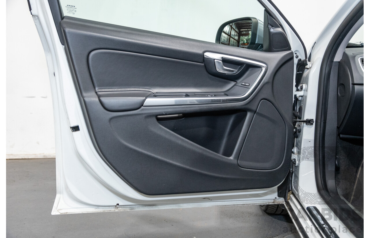 1/2013 Volvo S60 T5 R-Design F MY13 4d Sedan Ice White Turbo 2.0L