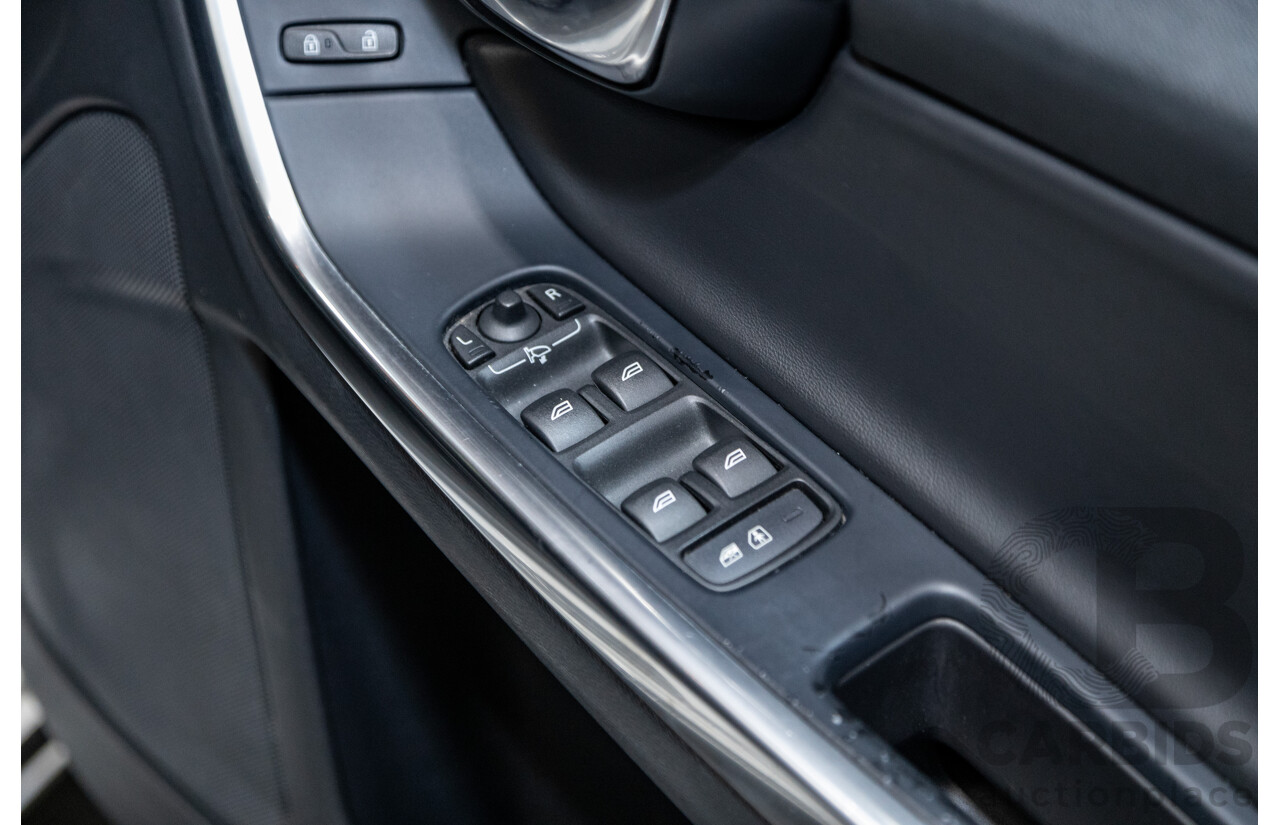 1/2013 Volvo S60 T5 R-Design F MY13 4d Sedan Ice White Turbo 2.0L