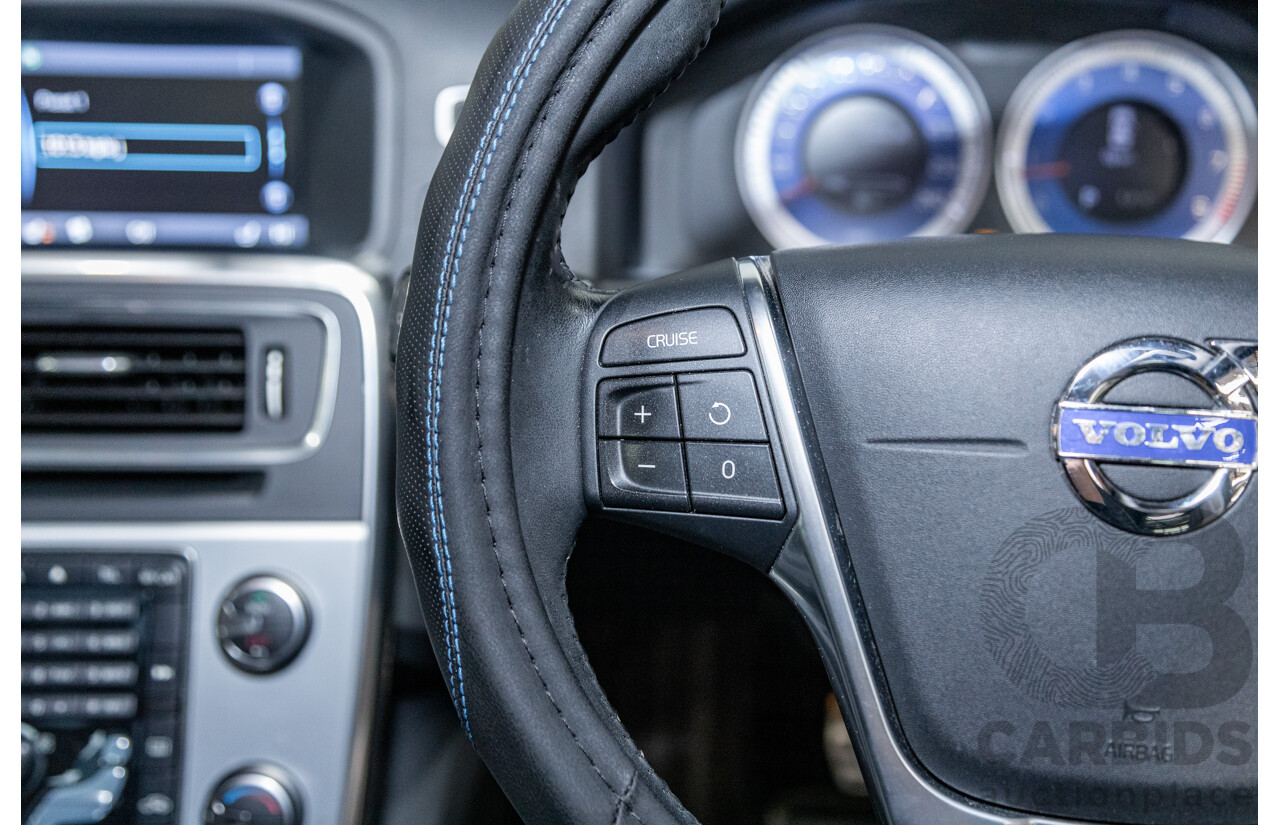 1/2013 Volvo S60 T5 R-Design F MY13 4d Sedan Ice White Turbo 2.0L