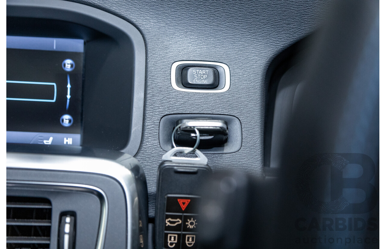 1/2013 Volvo S60 T5 R-Design F MY13 4d Sedan Ice White Turbo 2.0L