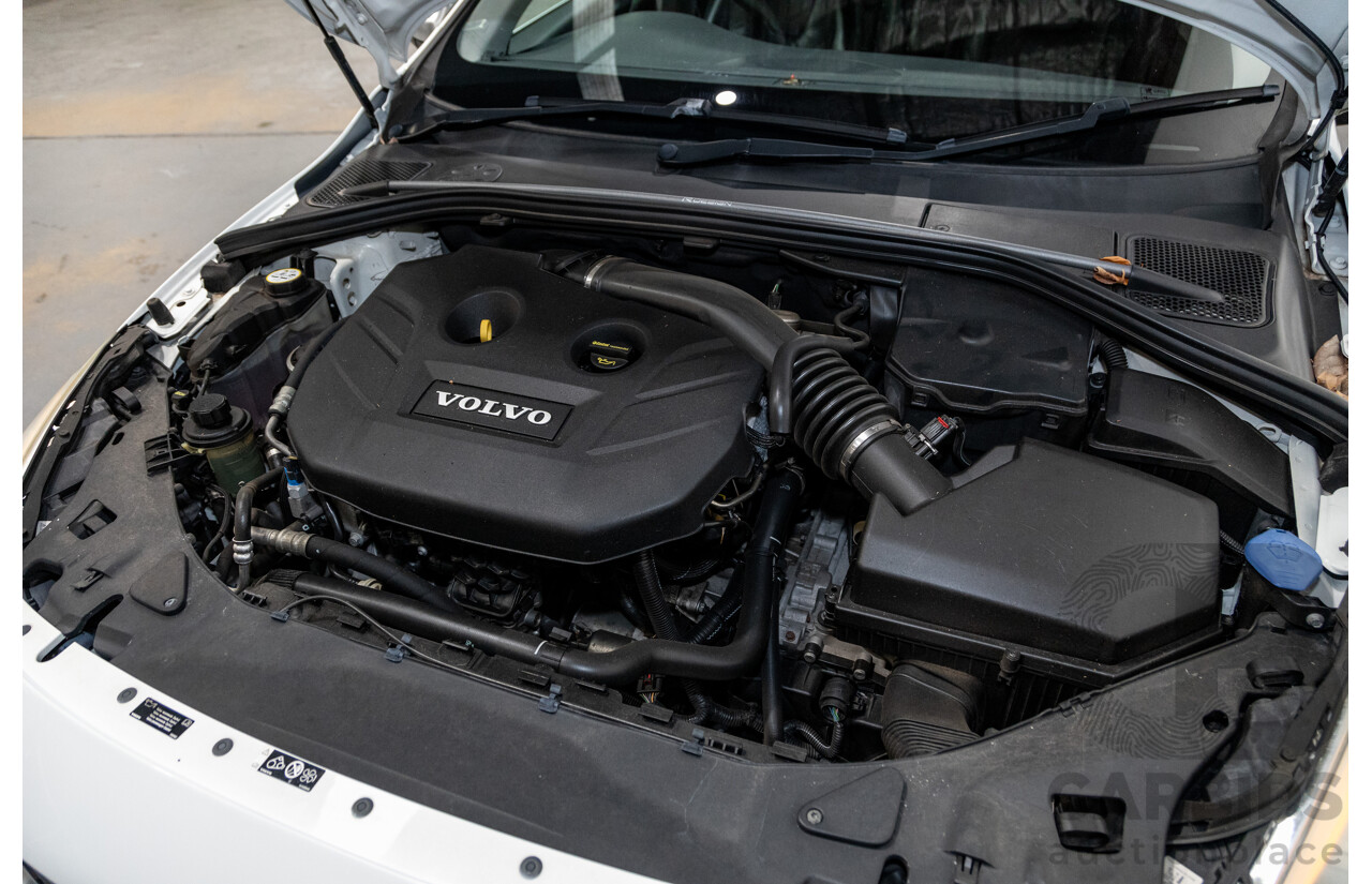 1/2013 Volvo S60 T5 R-Design F MY13 4d Sedan Ice White Turbo 2.0L