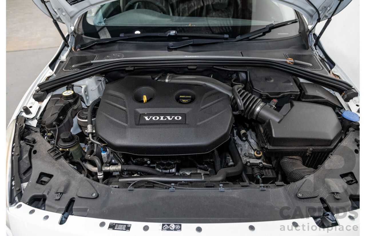 1/2013 Volvo S60 T5 R-Design F MY13 4d Sedan Ice White Turbo 2.0L