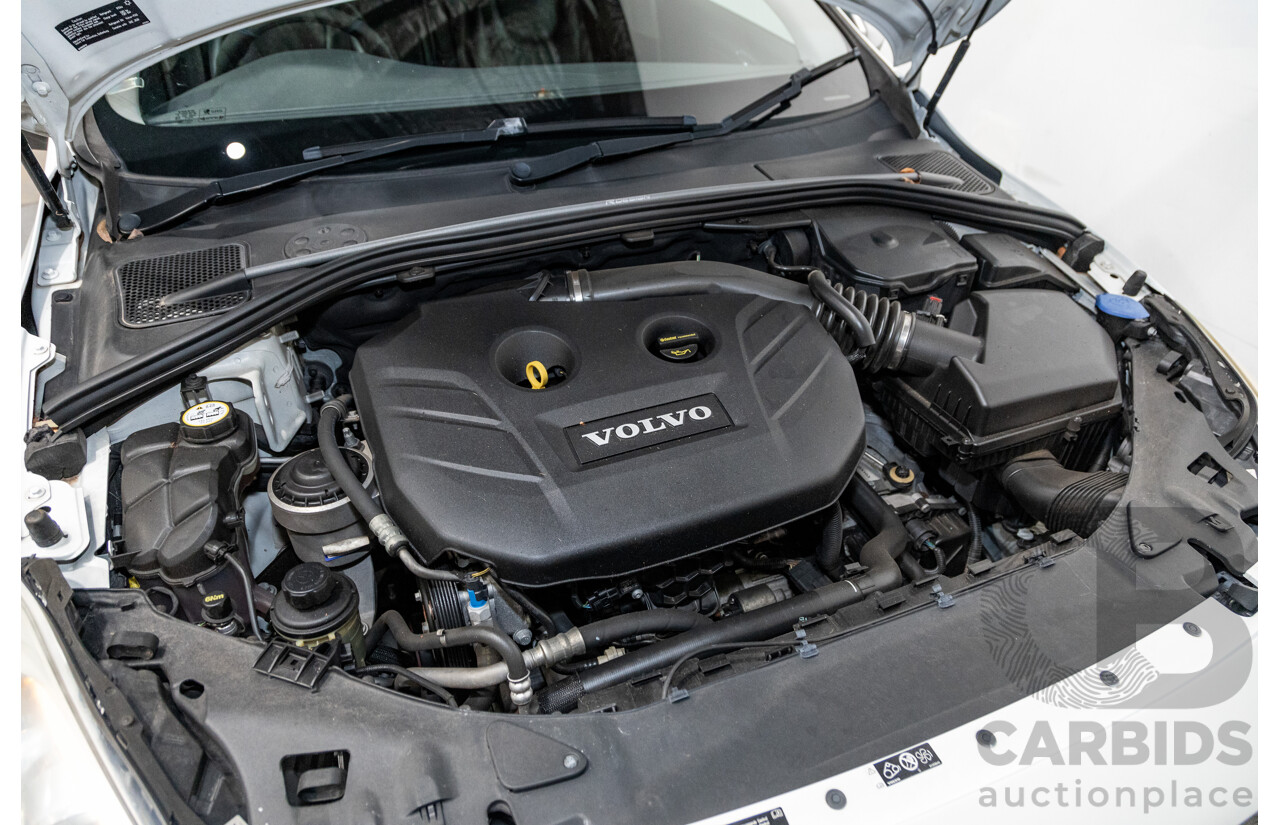 1/2013 Volvo S60 T5 R-Design F MY13 4d Sedan Ice White Turbo 2.0L