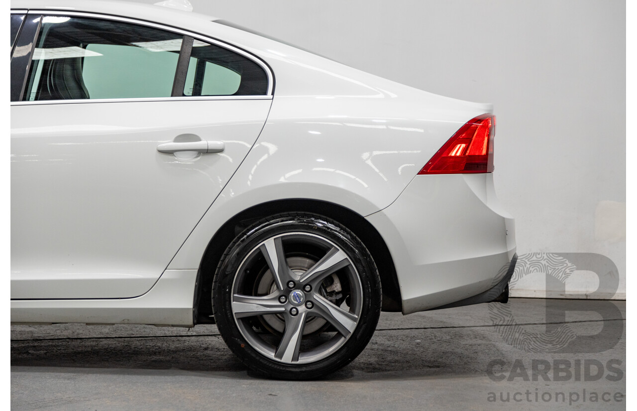 1/2013 Volvo S60 T5 R-Design F MY13 4d Sedan Ice White Turbo 2.0L