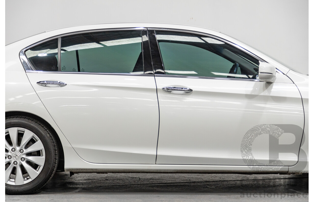 10/2013 Honda Accord VTi-S 4d Sedan Pearl White Orchid 2.4L