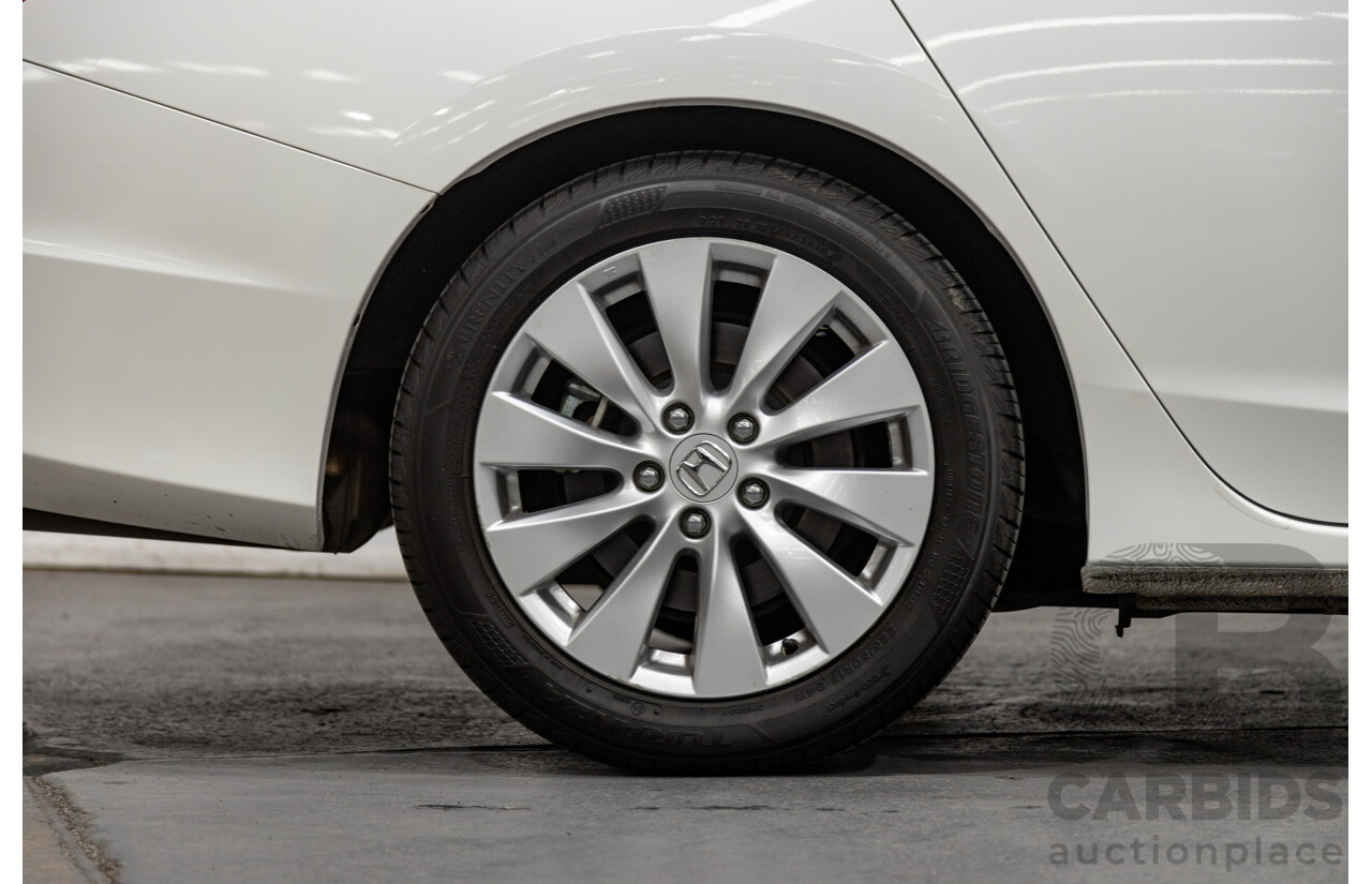 10/2013 Honda Accord VTi-S 4d Sedan Pearl White Orchid 2.4L