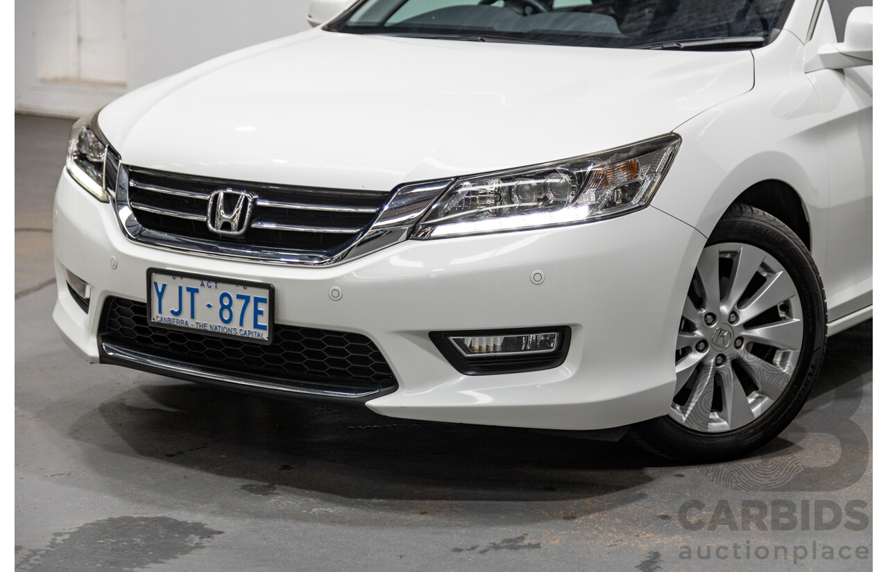 10/2013 Honda Accord VTi-S 4d Sedan Pearl White Orchid 2.4L