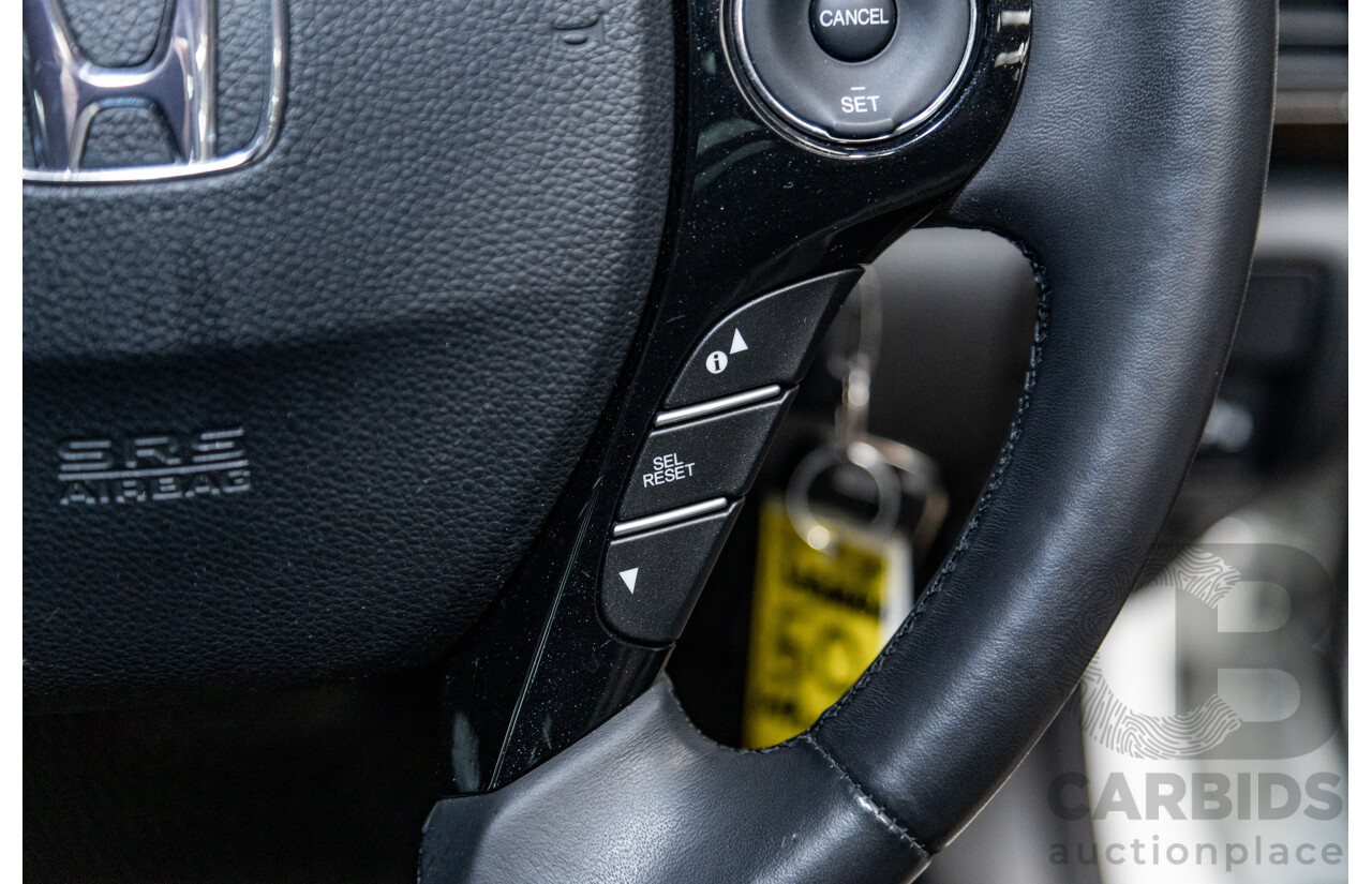 10/2013 Honda Accord VTi-S 4d Sedan Pearl White Orchid 2.4L