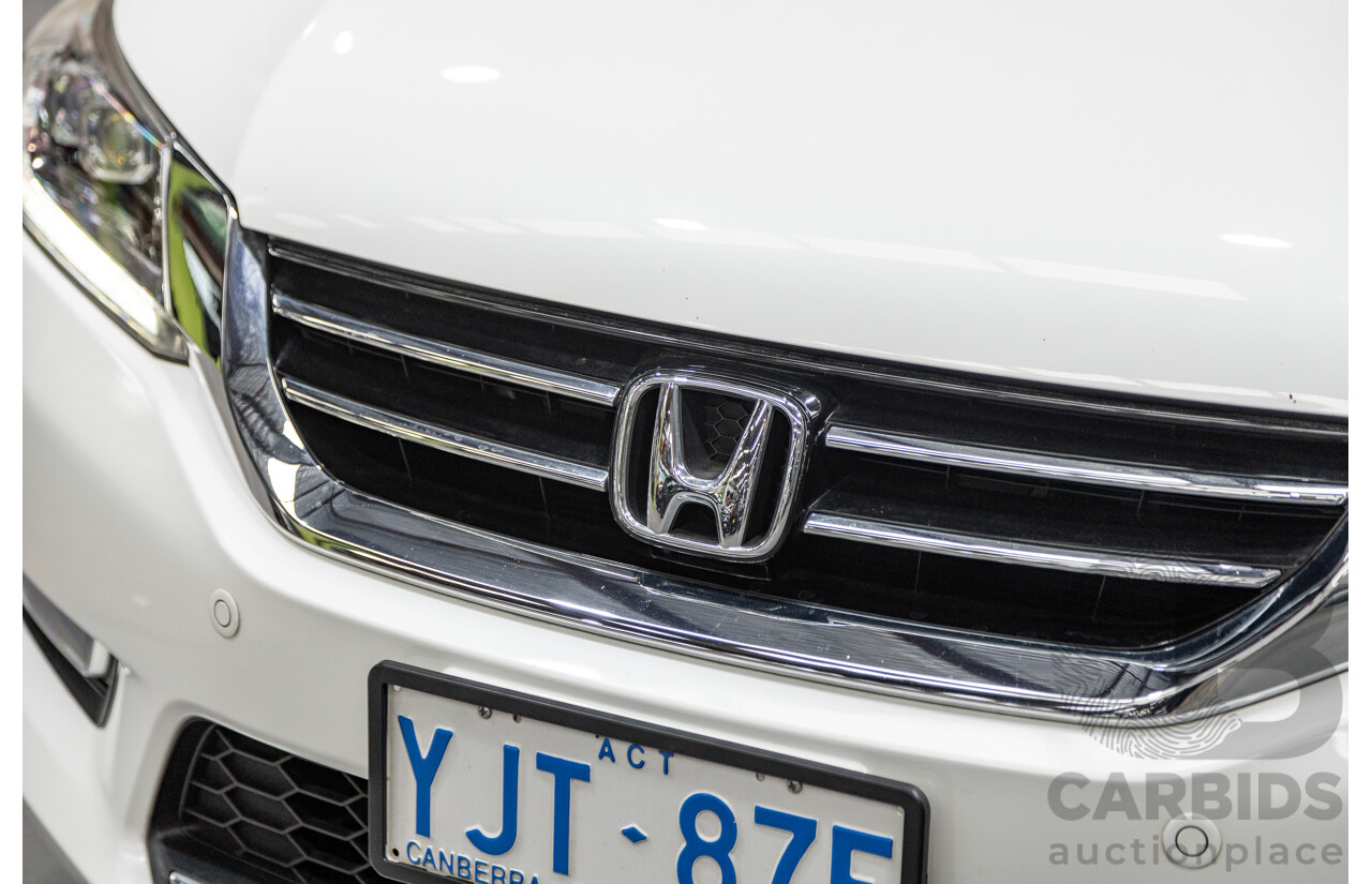 10/2013 Honda Accord VTi-S 4d Sedan Pearl White Orchid 2.4L