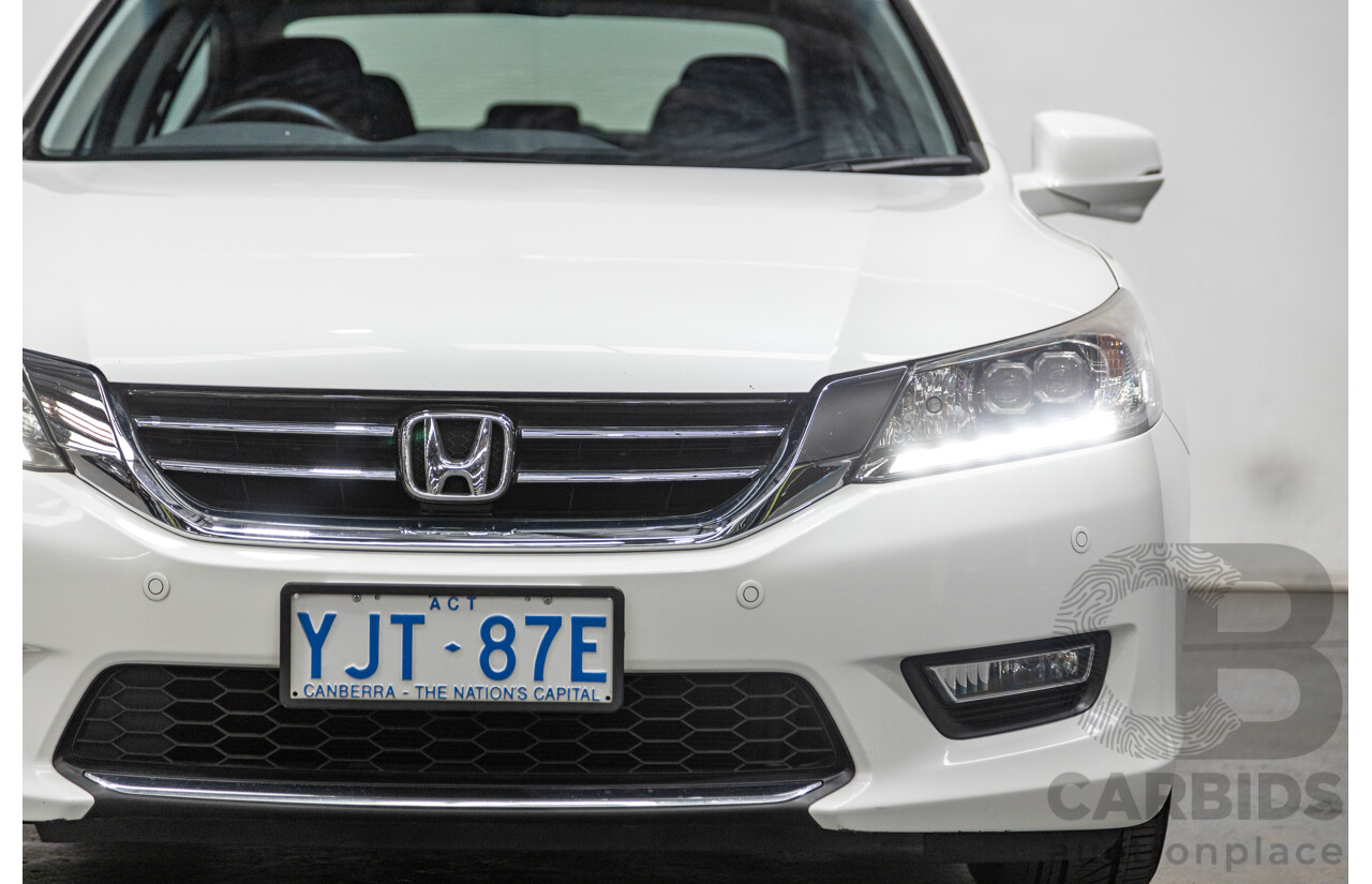 10/2013 Honda Accord VTi-S 4d Sedan Pearl White Orchid 2.4L