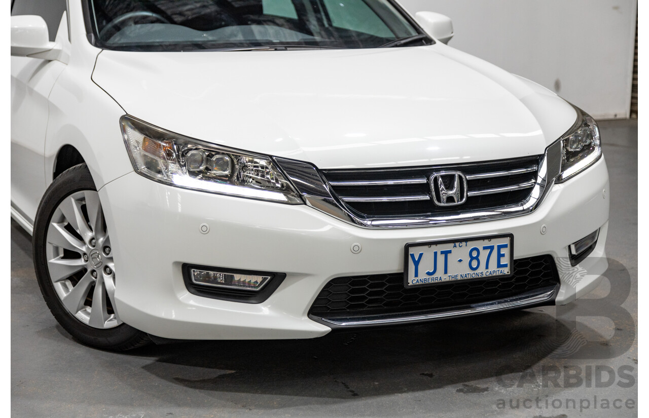 10/2013 Honda Accord VTi-S 4d Sedan Pearl White Orchid 2.4L