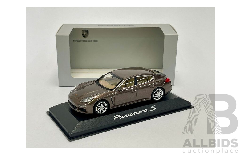 Minichamps Porsche Panamera S - 1/43 Scale