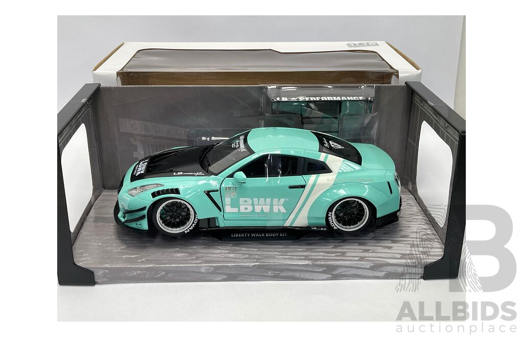 Solido 2020 Nissan R35 GTR Liberty - Lot 1558180 | ALLBIDS