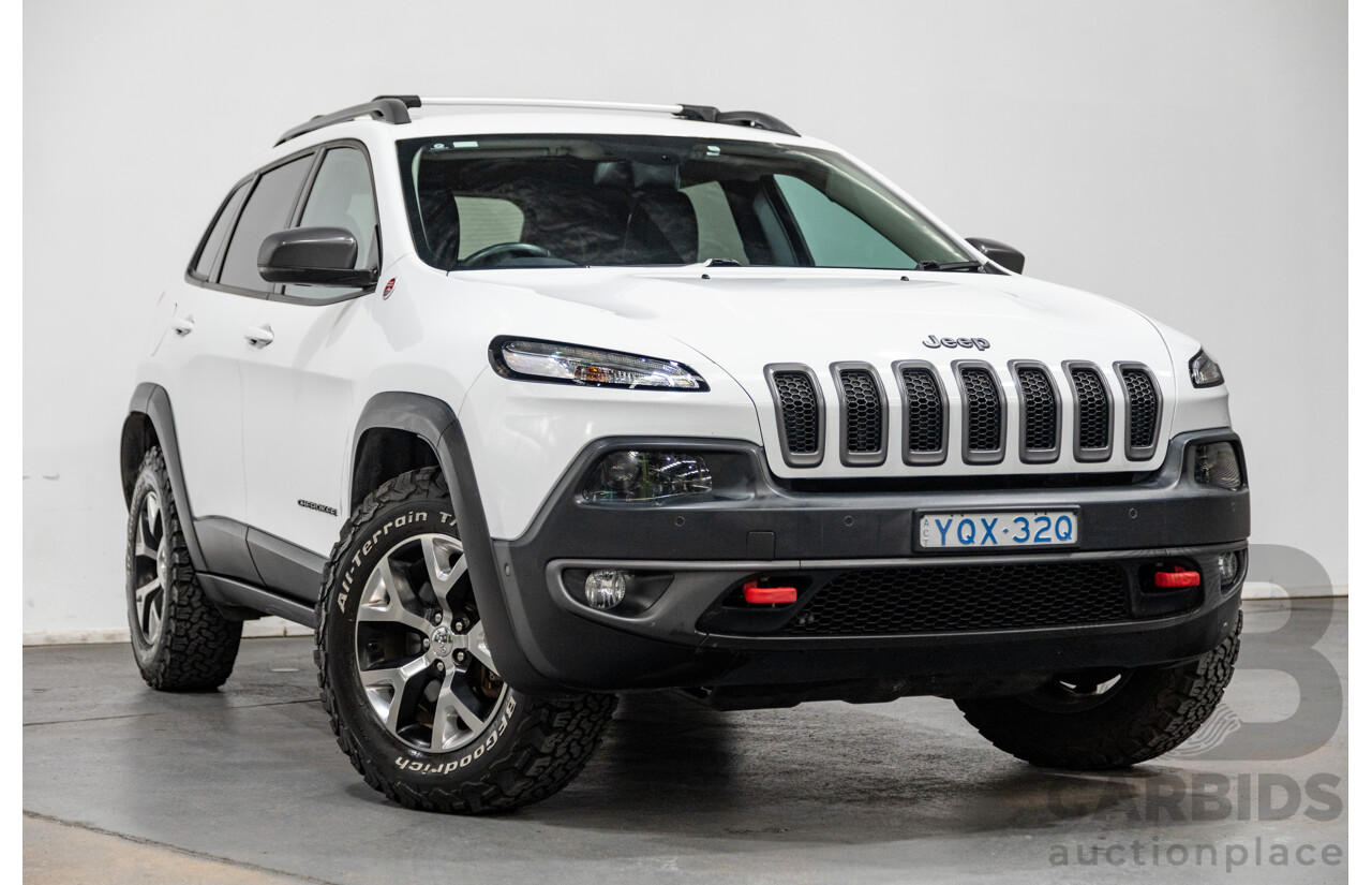 07/2015 Jeep Cherokee Trailhawk (4x4) KL MY15 4d Wagon Bright White V6 3.2L