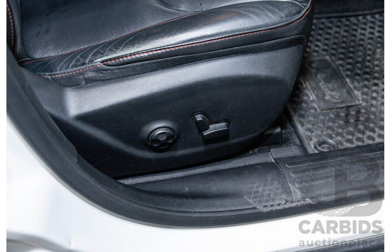 07/2015 Jeep Cherokee Trailhawk (4x4) KL MY15 4d Wagon Bright White V6 3.2L