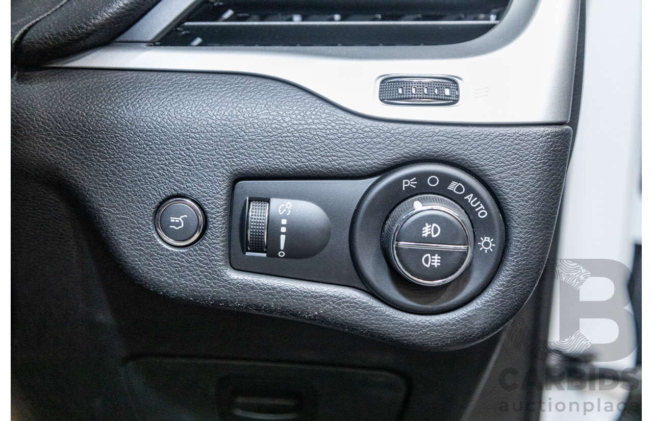 07/2015 Jeep Cherokee Trailhawk (4x4) KL MY15 4d Wagon Bright White V6 3.2L