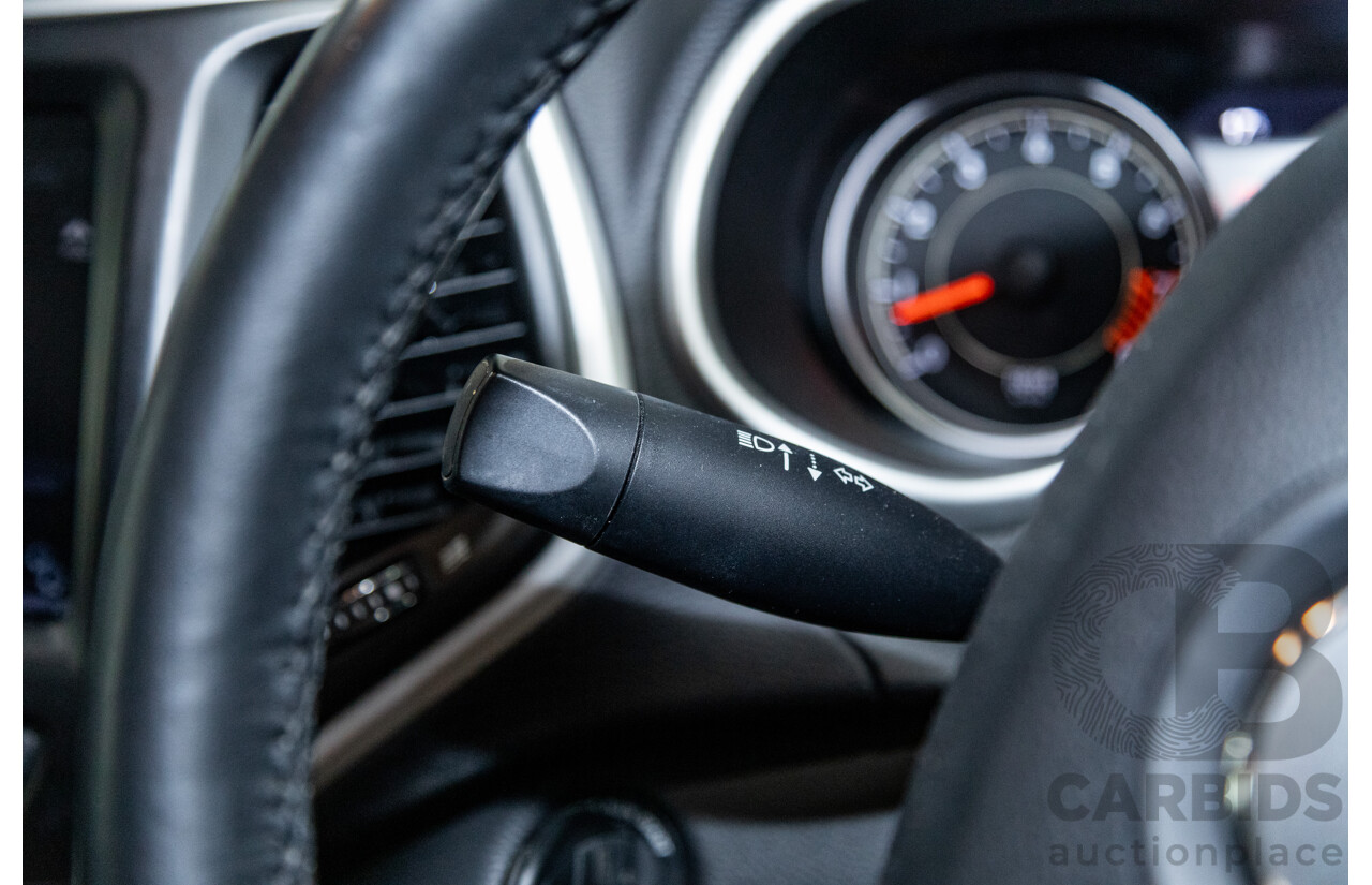 07/2015 Jeep Cherokee Trailhawk (4x4) KL MY15 4d Wagon Bright White V6 3.2L