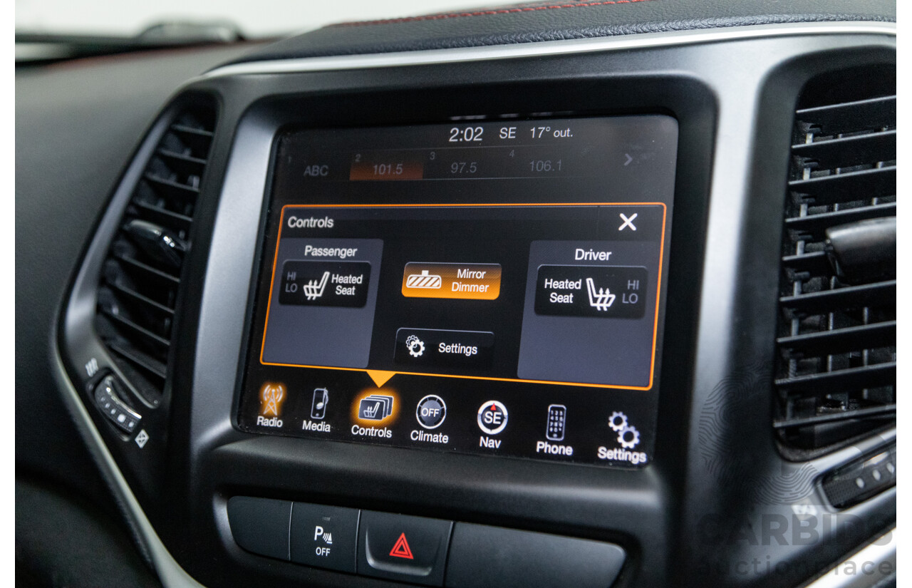 07/2015 Jeep Cherokee Trailhawk (4x4) KL MY15 4d Wagon Bright White V6 3.2L