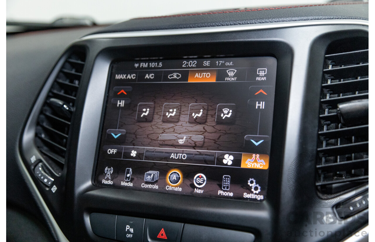 07/2015 Jeep Cherokee Trailhawk (4x4) KL MY15 4d Wagon Bright White V6 3.2L