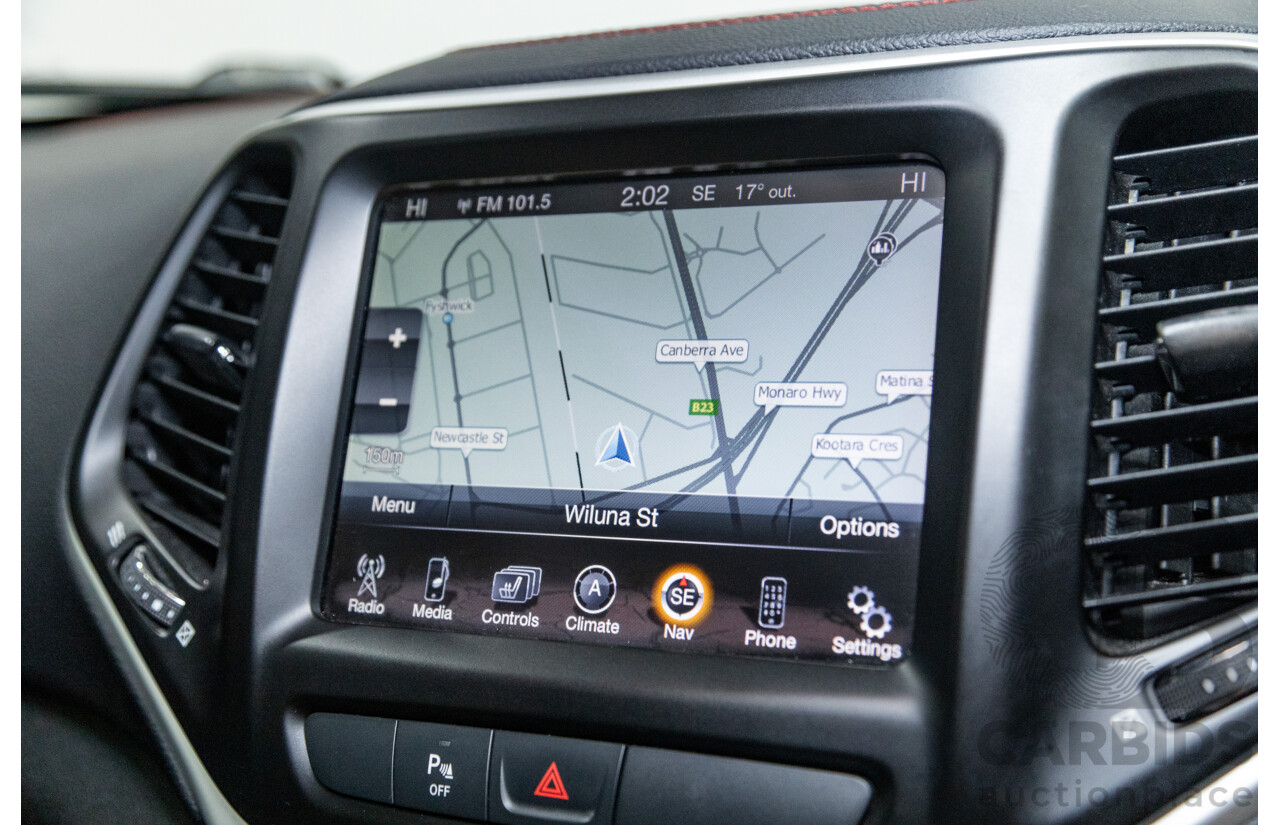 07/2015 Jeep Cherokee Trailhawk (4x4) KL MY15 4d Wagon Bright White V6 3.2L