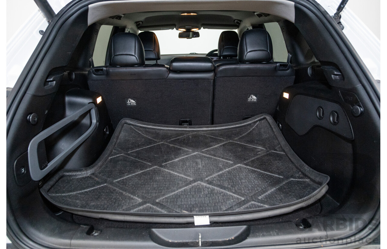 07/2015 Jeep Cherokee Trailhawk (4x4) KL MY15 4d Wagon Bright White V6 3.2L