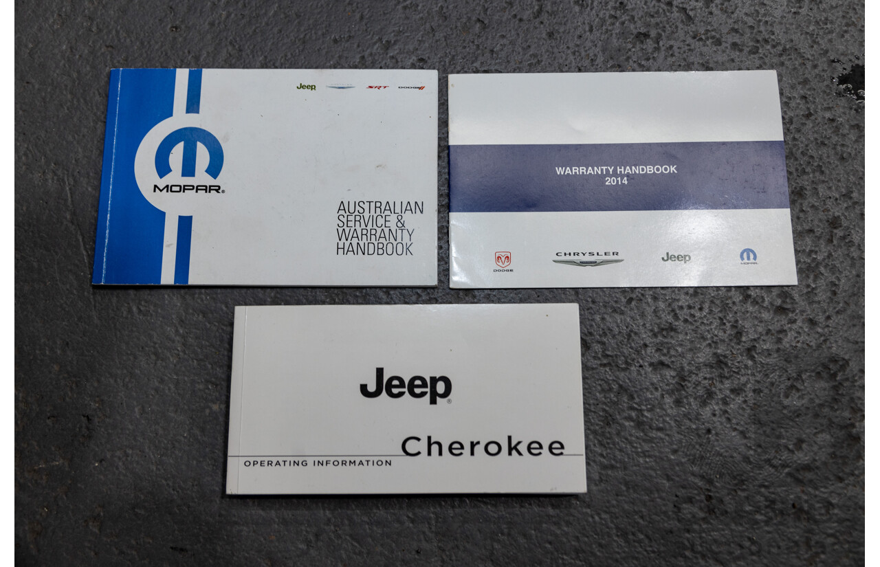 07/2015 Jeep Cherokee Trailhawk (4x4) KL MY15 4d Wagon Bright White V6 3.2L