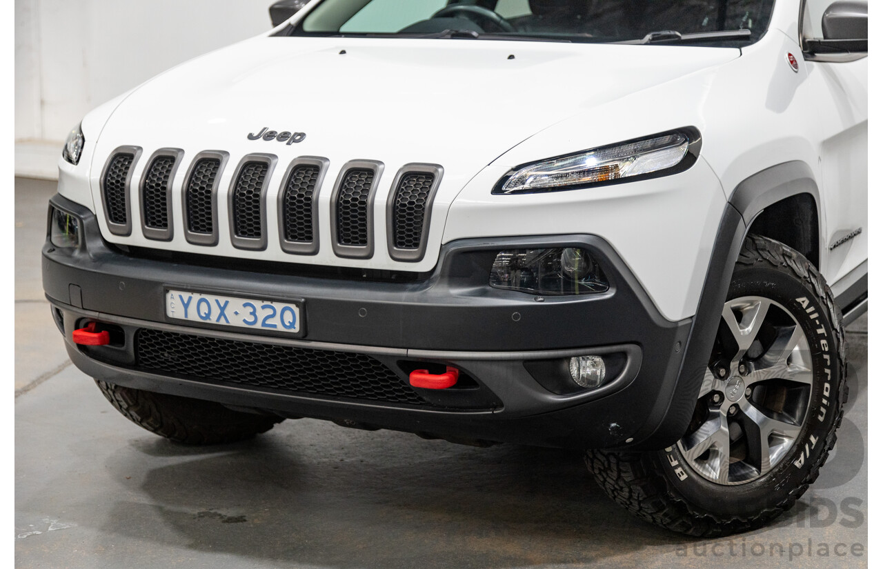07/2015 Jeep Cherokee Trailhawk (4x4) KL MY15 4d Wagon Bright White V6 3.2L